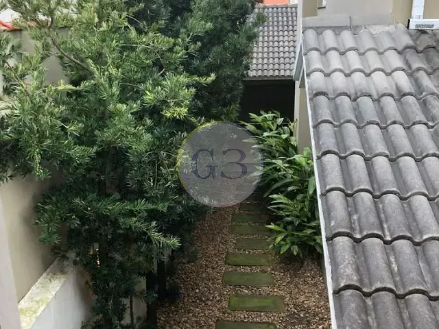 Casa 3 quartos e 5 banheiros, à venda, no bairro Centro em Pelotas