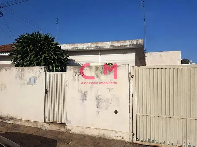Casa com 300m² 2 quartos e 1 banheiro, à venda, no bairro Jardim Bela Vista em Taquaritinga