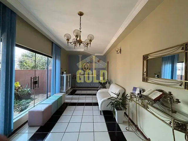 Casa com 350m² 4 quartos e 5 banheiros, à venda, no bairro Lago Parque em Londrina