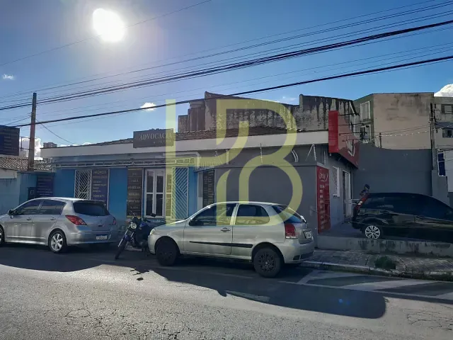 Casa à venda, no bairro Centro em Votorantim
