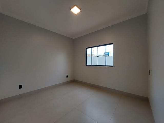 Casa com 315m² 3 quartos e 2 banheiros, à venda, no bairro CIDADE NOVA em Nova Mutum