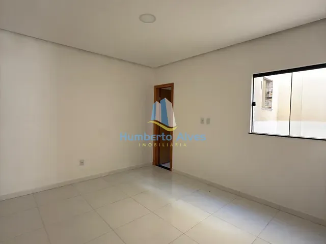 Casa 3 quartos e 1 banheiro, à venda, no bairro Jatobá em Vitória da Conquista
