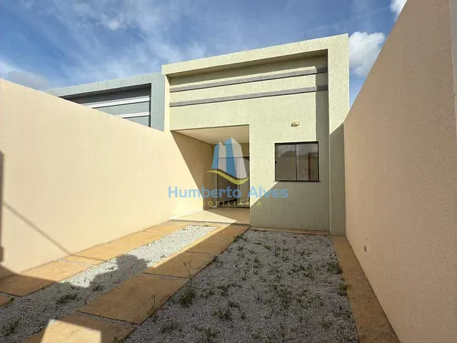 Casa 3 quartos e 1 banheiro, à venda, no bairro Jatobá em Vitória da Conquista