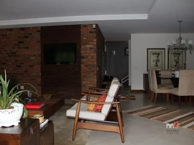 Casa à venda, no bairro Retiro em Petrópolis