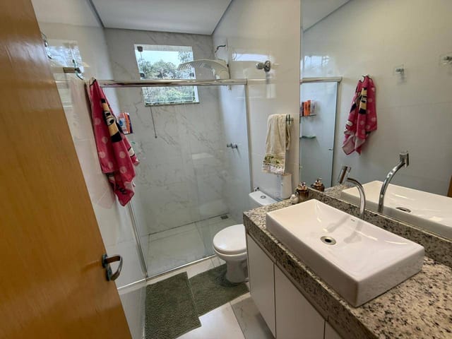 Casa 2 quartos e 1 banheiro, à venda, no bairro Vale das Orquídeas em Contagem