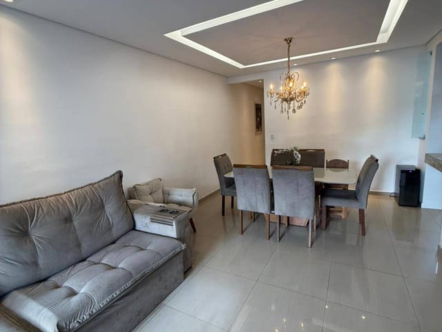 Casa 2 quartos e 1 banheiro, à venda, no bairro Vale das Orquídeas em Contagem