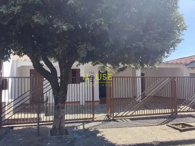 Casa com 350m², à venda, no bairro Pozzobon em Votuporanga