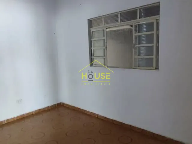 Casa com 350m², à venda, no bairro Pozzobon em Votuporanga
