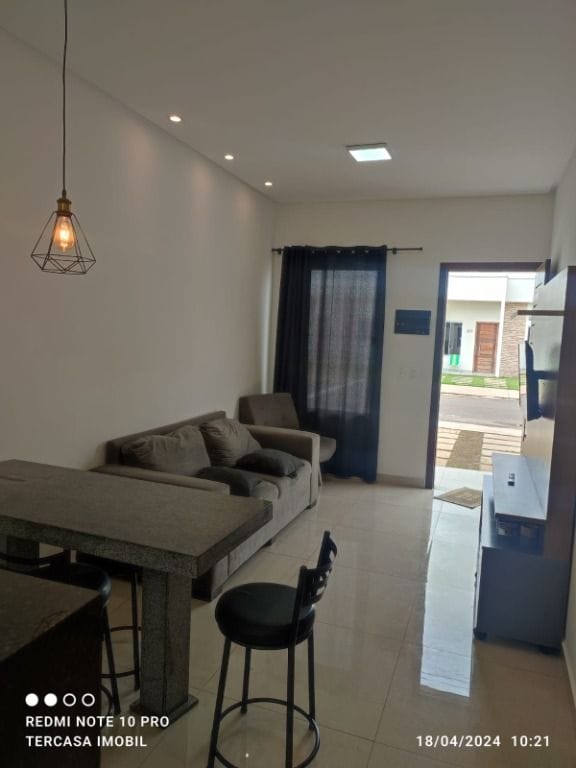 Casa à venda com 2 quartos, 55m² - Foto 3