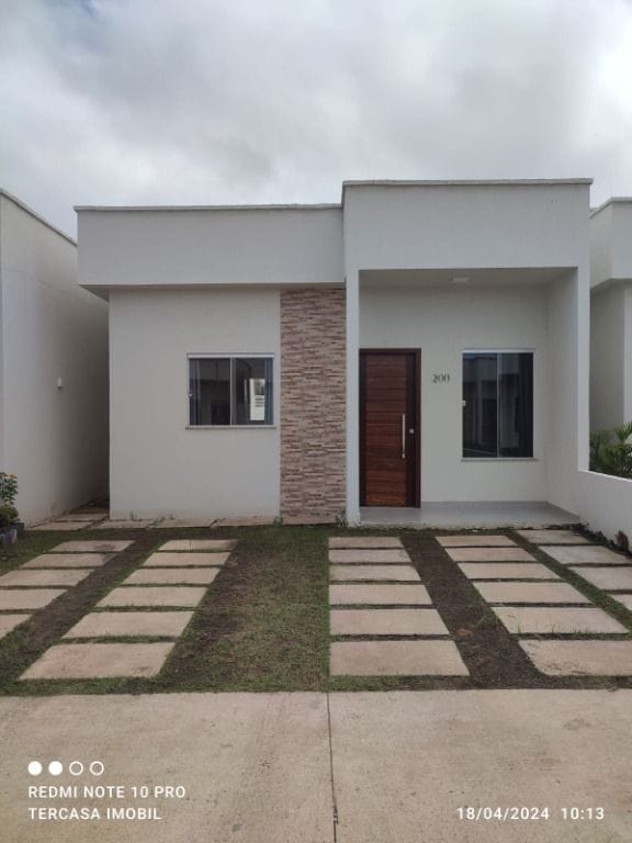 Casa à venda com 2 quartos, 55m² - Foto 1
