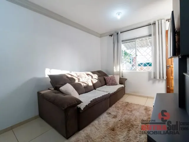 Casa 2 quartos e 1 banheiro, à venda, no bairro Alto Boqueirão em Curitiba