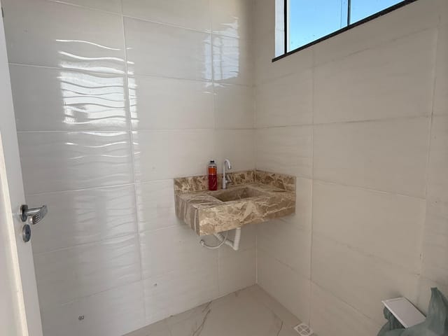 Casa com 200m² 3 quartos e 3 banheiros, à venda, no bairro Zona de Expansão (Olhos D'Agua) em Barra dos Coqueiros