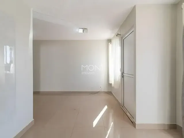 Casa 3 quartos e 3 banheiros, à venda, no bairro Jardins Mangueiral (Jardim Botânico) em Brasília