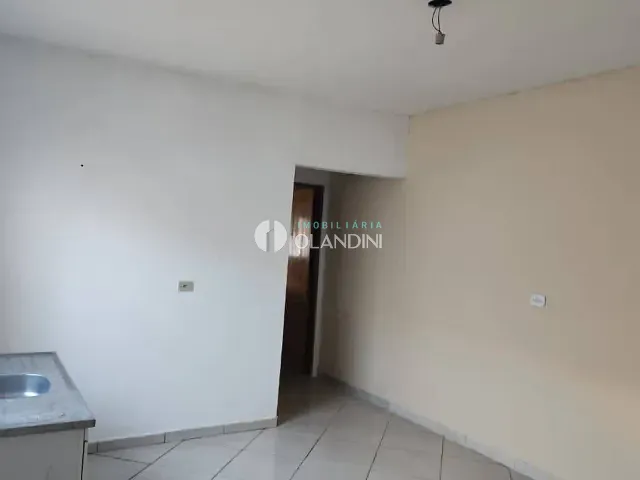 Casa com 100m² 2 quartos e 1 banheiro, para alugar, no bairro Parque Residencial Bom Jardim em Artur Nogueira