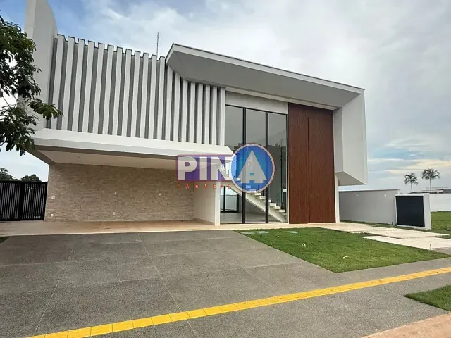 Casa com 640m² 5 quartos e 6 banheiros, à venda, no bairro Parque Cidade em Goiânia