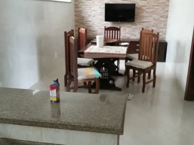 Casa com 2200m² 4 quartos e 4 banheiros, para alugar, no bairro Essolandia em Nova Iguaçu