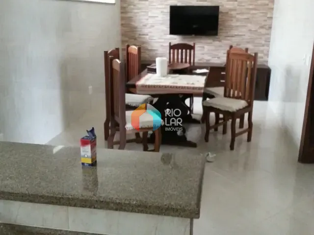 Casa com 2200m² 4 quartos e 4 banheiros, para alugar, no bairro Essolandia em Nova Iguaçu