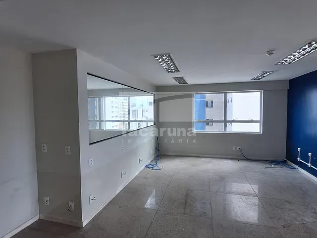 Sala para alugar, no bairro Casa Forte em Recife