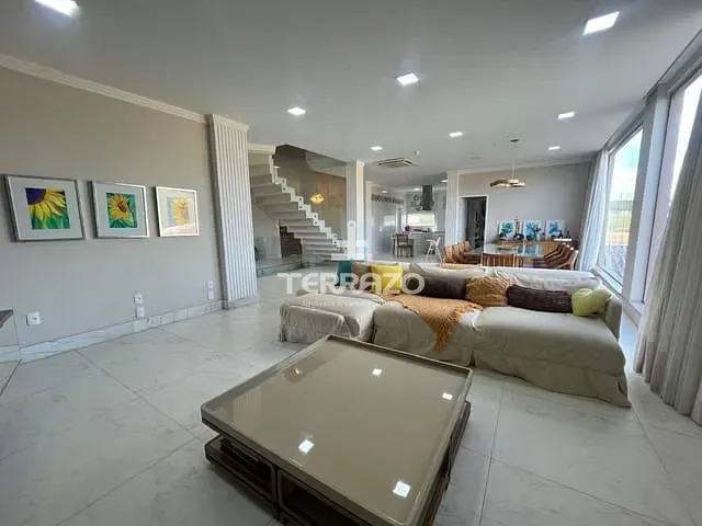 Casa com 730m² 5 quartos e 6 banheiros, à venda, no bairro Casa de Pedra em Volta Redonda