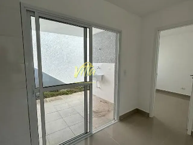 Casa 2 quartos e 1 banheiro, à venda, no bairro Costeira em Araucária