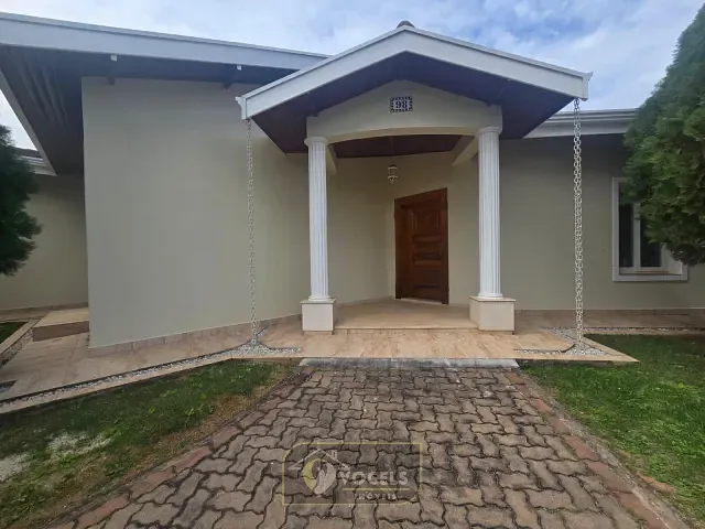 Casa 4 quartos e 5 banheiros, para alugar, no bairro Palm Park em Holambra