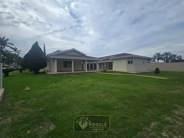 Casa 4 quartos e 5 banheiros, para alugar, no bairro Palm Park em Holambra