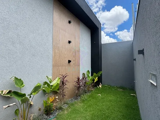 Casa com 360m² 3 quartos e 3 banheiros, à venda, no bairro Parque Residencial Rita Vieira em Campo Grande