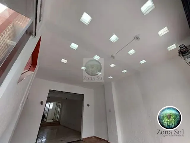 Casa com 220m² 2 quartos e 2 banheiros, à venda, no bairro Jardim Simus em Sorocaba