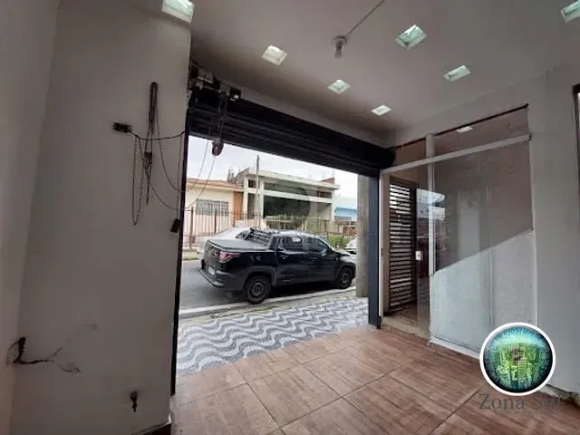 Casa com 220m² 2 quartos e 2 banheiros, à venda, no bairro Jardim Simus em Sorocaba