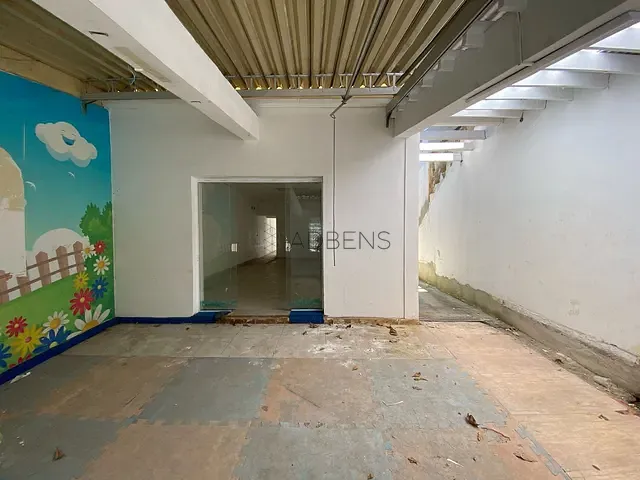 Sobrado para alugar, no bairro Sumarezinho em São Paulo