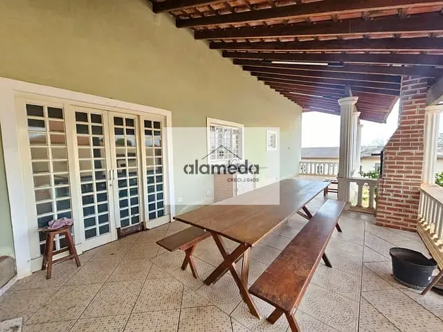 Casa com 1094m², à venda, no bairro CENTRO em Jacarezinho