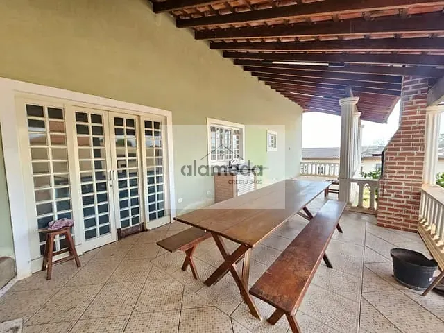 Casa com 1094m², à venda, no bairro CENTRO em Jacarezinho