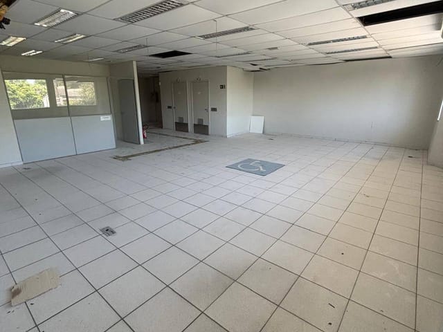 Loja para alugar, no bairro Jardim do Estádio em Santo André