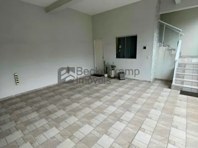 Casa com 360m² 3 quartos e 2 banheiros, à venda, no bairro São Geraldo em Volta Redonda