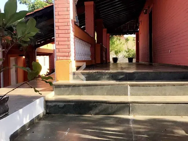 Casa com 720m² 3 quartos e 2 banheiros, à venda, no bairro Vila Avaí em Indaiatuba