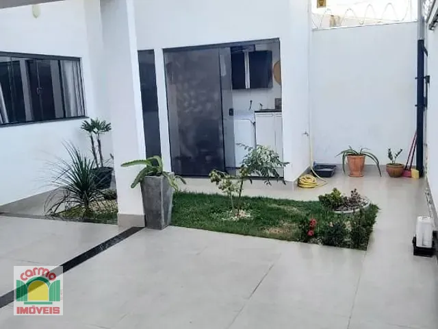 Casa com 200m² 3 quartos e 3 banheiros, à venda, no bairro Jardim Itália em Anápolis