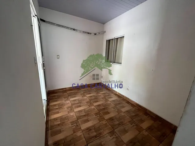 Casa 3 quartos e 2 banheiros, à venda, no bairro Maria Leite em Corumbá