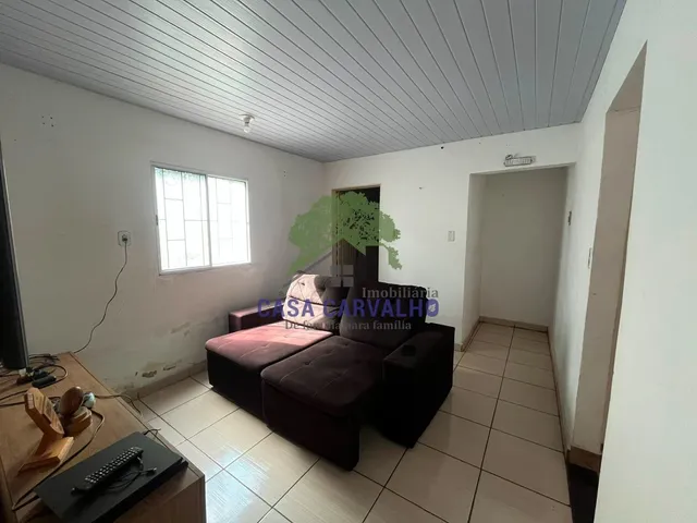 Casa 3 quartos e 2 banheiros, à venda, no bairro Maria Leite em Corumbá