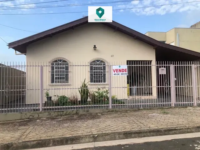Casa com 300m², à venda, no bairro Parque São Luiz em Jundiaí
