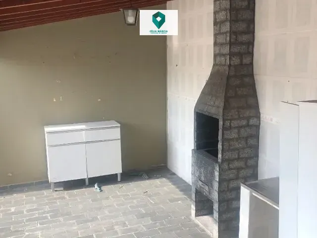 Casa com 300m², à venda, no bairro Parque São Luiz em Jundiaí
