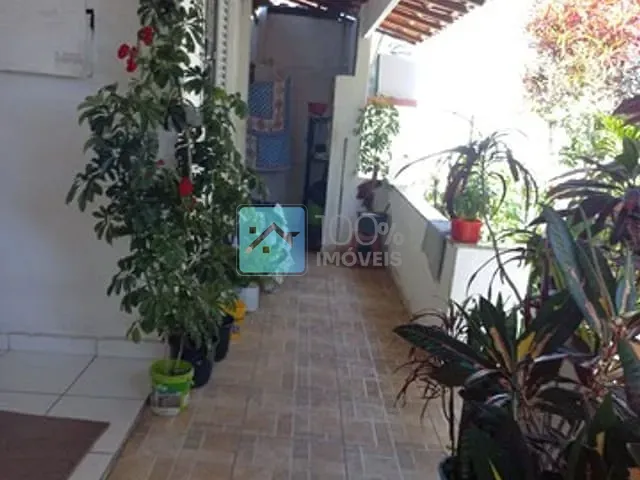 Casa com 250m² 3 quartos e 2 banheiros, à venda, no bairro Jardim Satélite em São José dos Campos