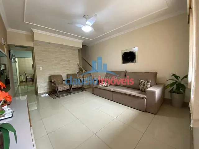 Casa com 110m² 2 quartos e 1 banheiro, à venda, no bairro Centro em Barra do Piraí