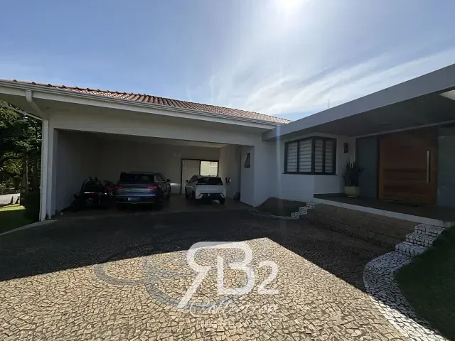 Casa com 1500m² 4 quartos e 8 banheiros, à venda, no bairro Condomínio Jardim Primavera em Louveira