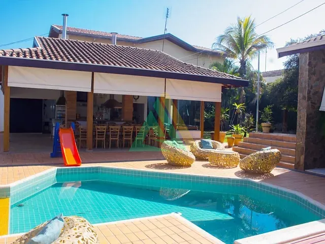 Casa com 900m² 3 quartos e 2 banheiros, à venda, no bairro Jardim Brasília em Mogi Mirim