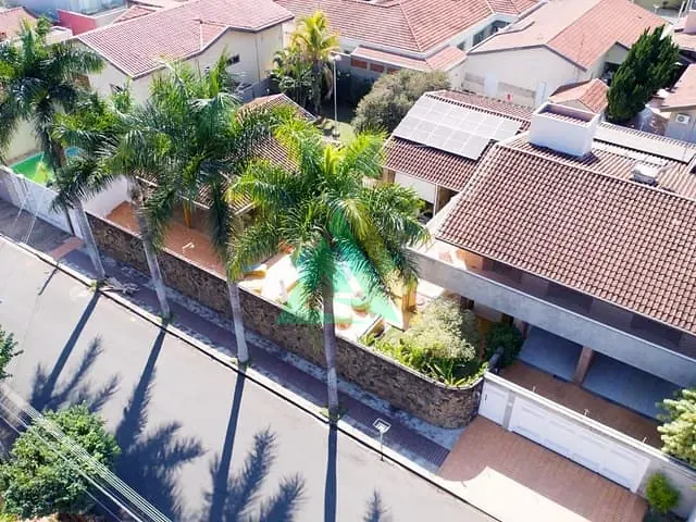 Casa com 900m² 3 quartos e 2 banheiros, à venda, no bairro Jardim Brasília em Mogi Mirim