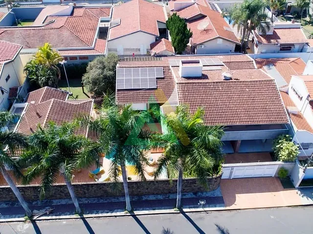 Casa com 900m² 3 quartos e 2 banheiros, à venda, no bairro Jardim Brasília em Mogi Mirim