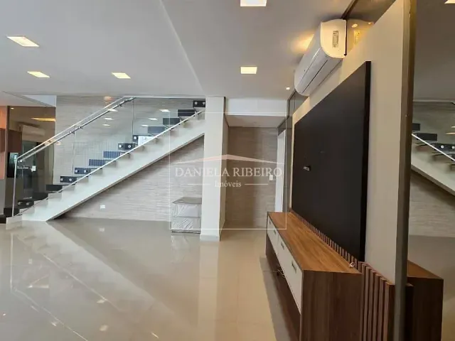 Casa 4 quartos e 6 banheiros, à venda, no bairro Condomínio Vale do Arvoredo em Londrina