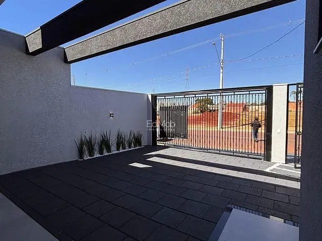 Casa com 180m² 3 quartos e 2 banheiros, à venda, no bairro Vale Verde em Cascavel