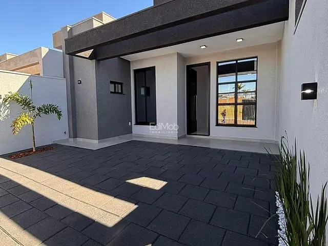 Casa com 180m² 3 quartos e 2 banheiros, à venda, no bairro Vale Verde em Cascavel