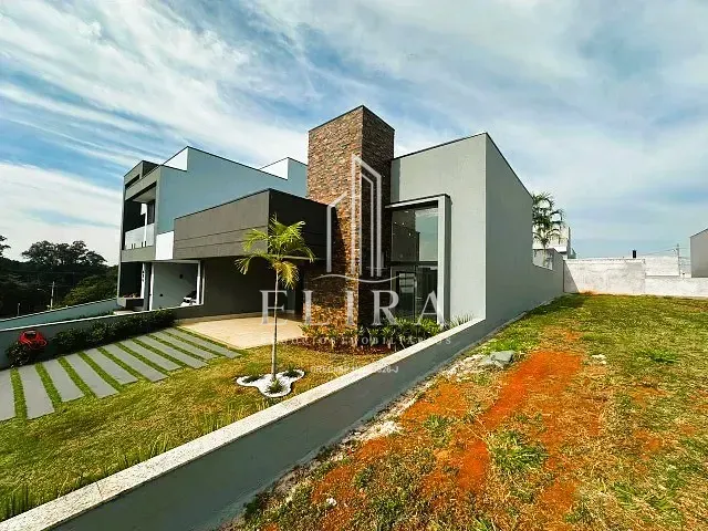 Casa 3 quartos e 5 banheiros, à venda, no bairro Jardim Recanto das Águas em Nova Odessa